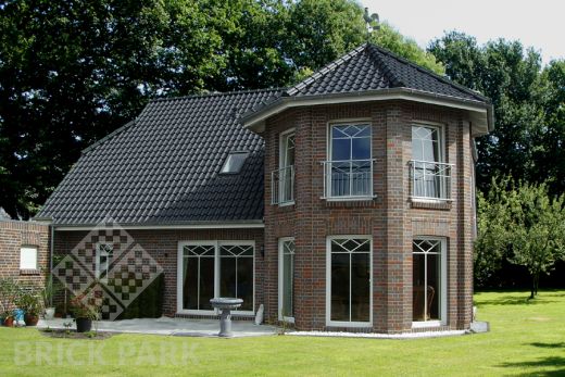 Керамическая черепица Roben LIMBURG Anthrazit (Антрацит, ангоб)