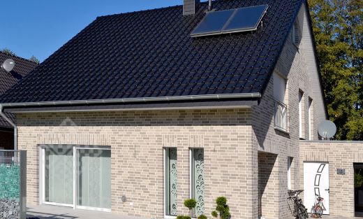 Керамическая черепица Roben FLANDERNplus Schwarz-matt, glasur (Черный матовый, глазурь)