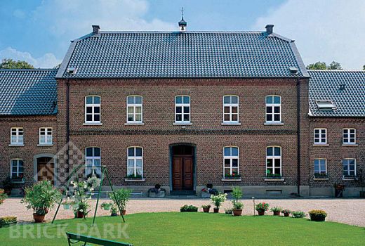 Керамическая черепица Roben LIMBURG Schwarz-matt, glasur (Черный матовый,глазурь)