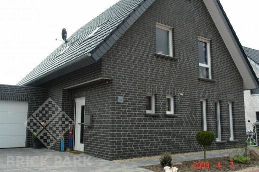 Клинкерная плитка Muhr Klinkerwerke Nr. 05 Eisenschmelz Schwarzbraun DF