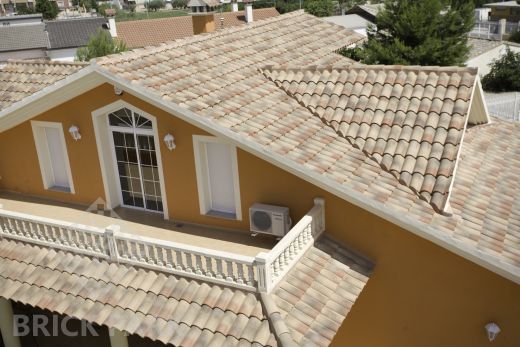 Черепица La Escandella Mixed 'S' Roof Tile Small RED Hispania