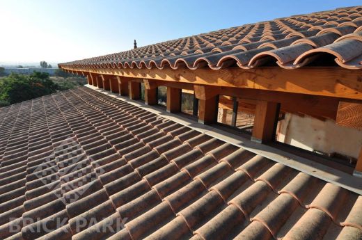 Черепица La Escandella Mixed 'S' Roof Tile Small RED Lucentum