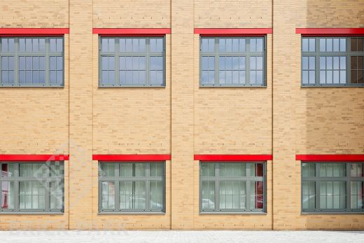 Кирпич Muhr 01 Niederlausitzer Gelb edelglanz NF