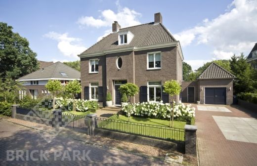 Кирпич Engels Aubergine WDF